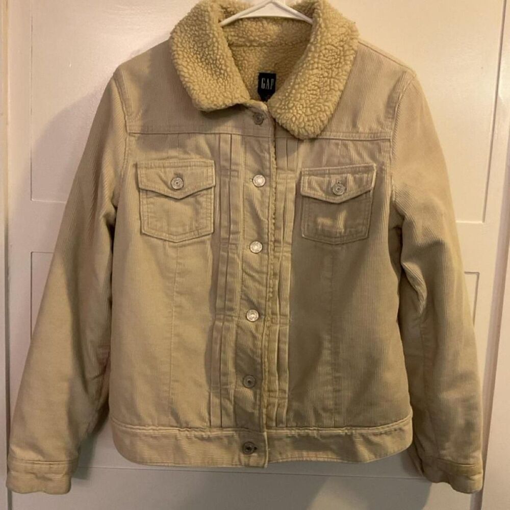 Vintage Gap cream denim corduroy jacket with fuzzy collar and interior Size S